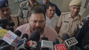 “हरा गमछा पर सियासी संग्राम