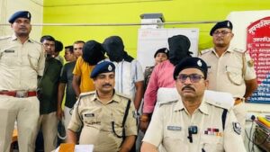 समस्तीपुर में सॉल्वर गैंग का भंडाफोड़, 3–4 लाख में