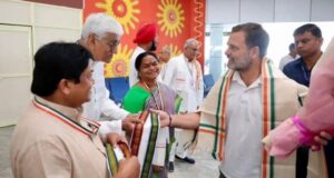रायपुर पहुंचे राहुल गांधी, कांग्रेस प्रशिक्षण शिविर में