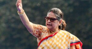 टीएमसी में बगावत तेज: 22 सांसदों का दावा