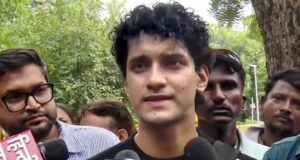 सुप्रीम कोर्ट की शर्तें नामंजूर, वादे के अनुसार FIR