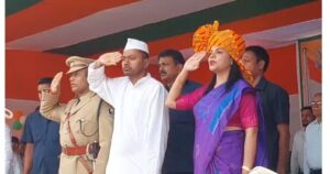 हाजीपुर में शान से लहराया तिरंगा, विकास की