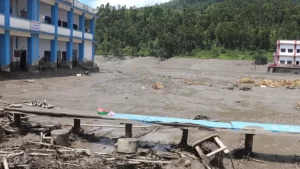 नेपाल में बाढ़ का खतरा अभी टला नहीं
