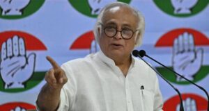 पीड़ित बनने का खेल खेल रहे हैं पीएम मोदी’: युवाओं