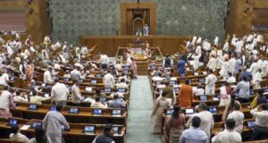 विपक्ष के हंगामे के बीच लोकसभा में दो और विधेयक